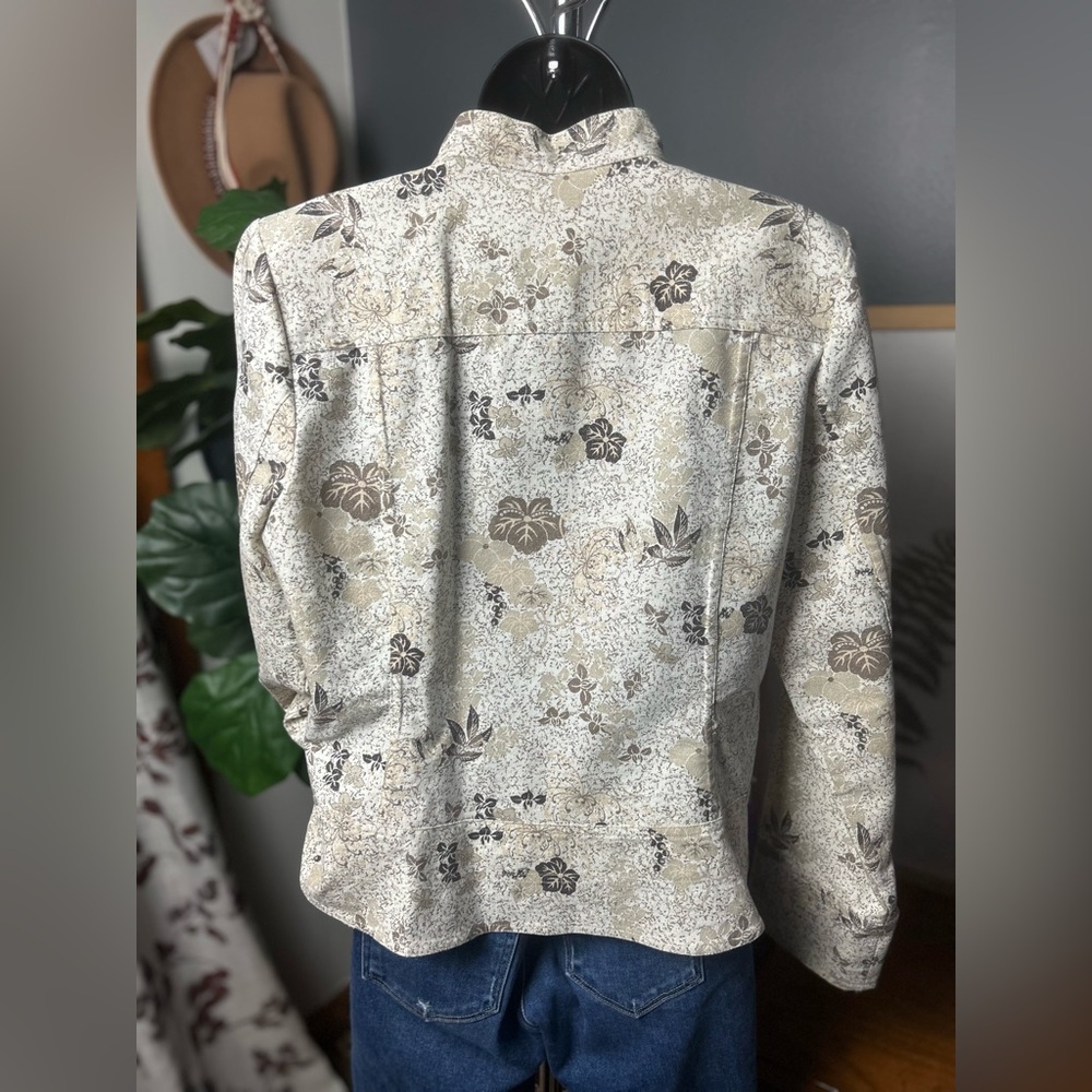 Christopher & Banks Floral Button-Up Jacket Metallic Silver - Picture 6 of 9
